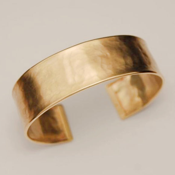 Hammered Cuff Bracelet 19mm in 18K Yellow Gold from Italy